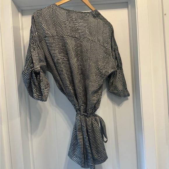 BCBGmaxazria romper perfect condition size XS - Picture 2 of 3